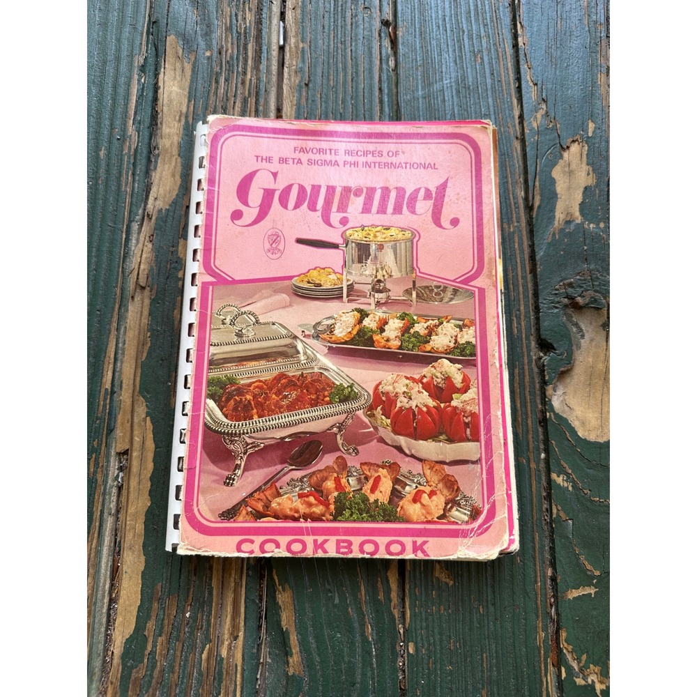 Vintage‎ 1973 Beta Sigma Phi International Gourmet Cookbook Spiral Bound Retro